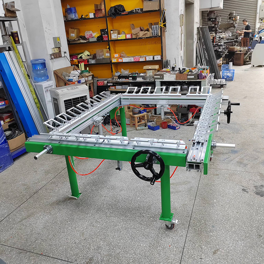 Double Clamp Pneumatic Stretching Machine - Retractable-Product Details