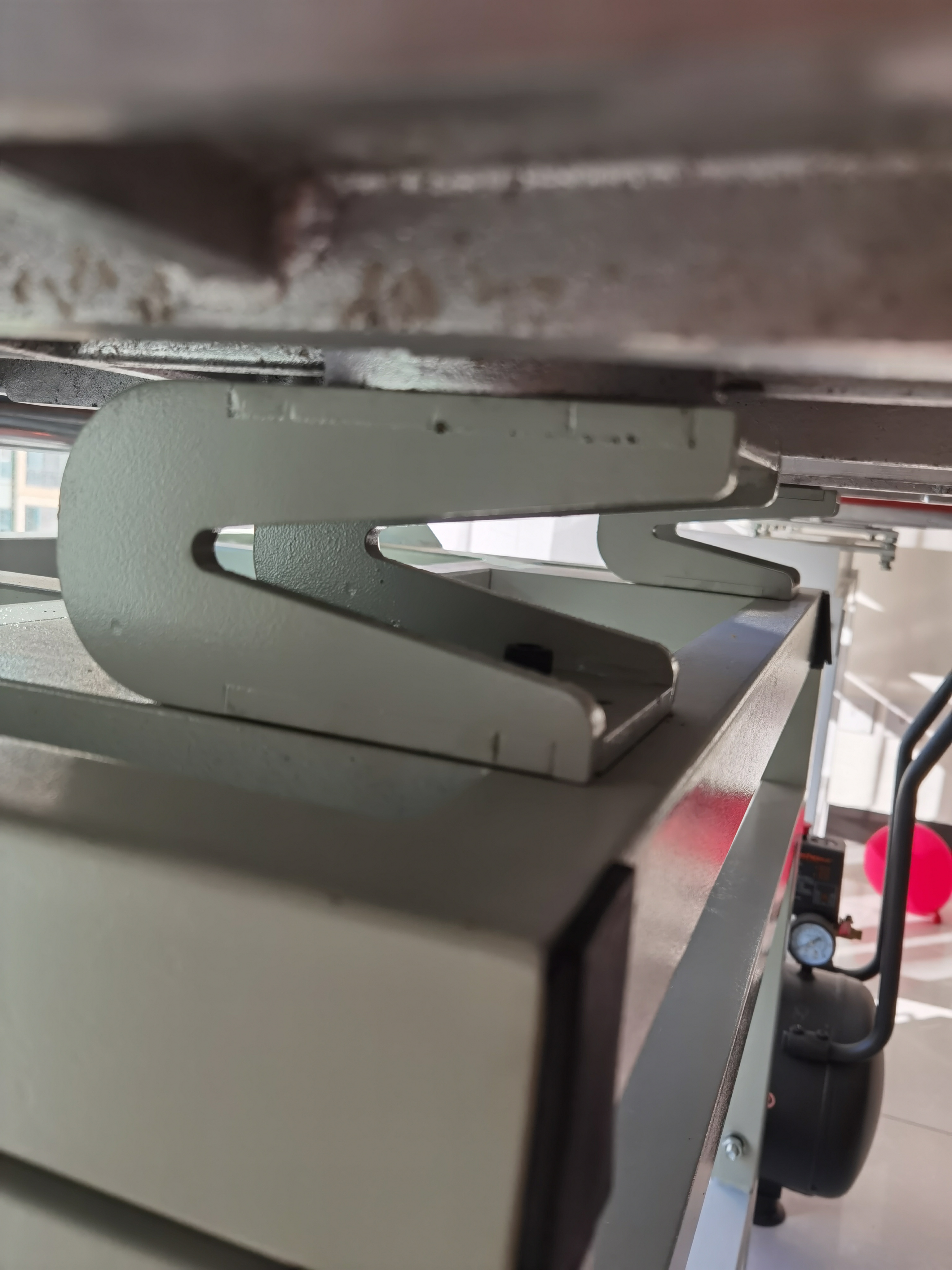 Upward-swinging Pneumatic Dual-station Heat Transfer Printing Machine