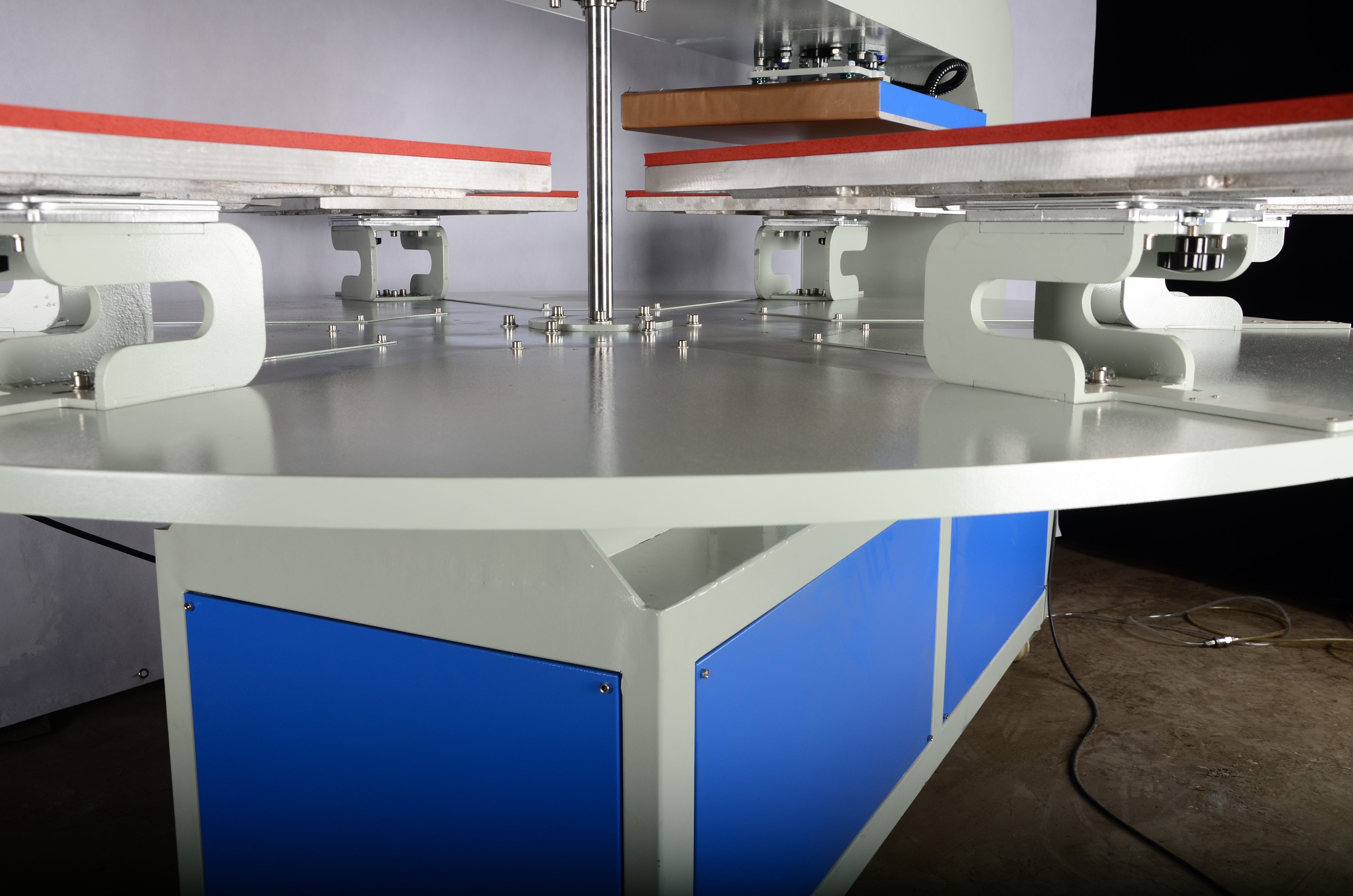 Fully Automatic Pneumatic Four-position Heat Transfer Machine