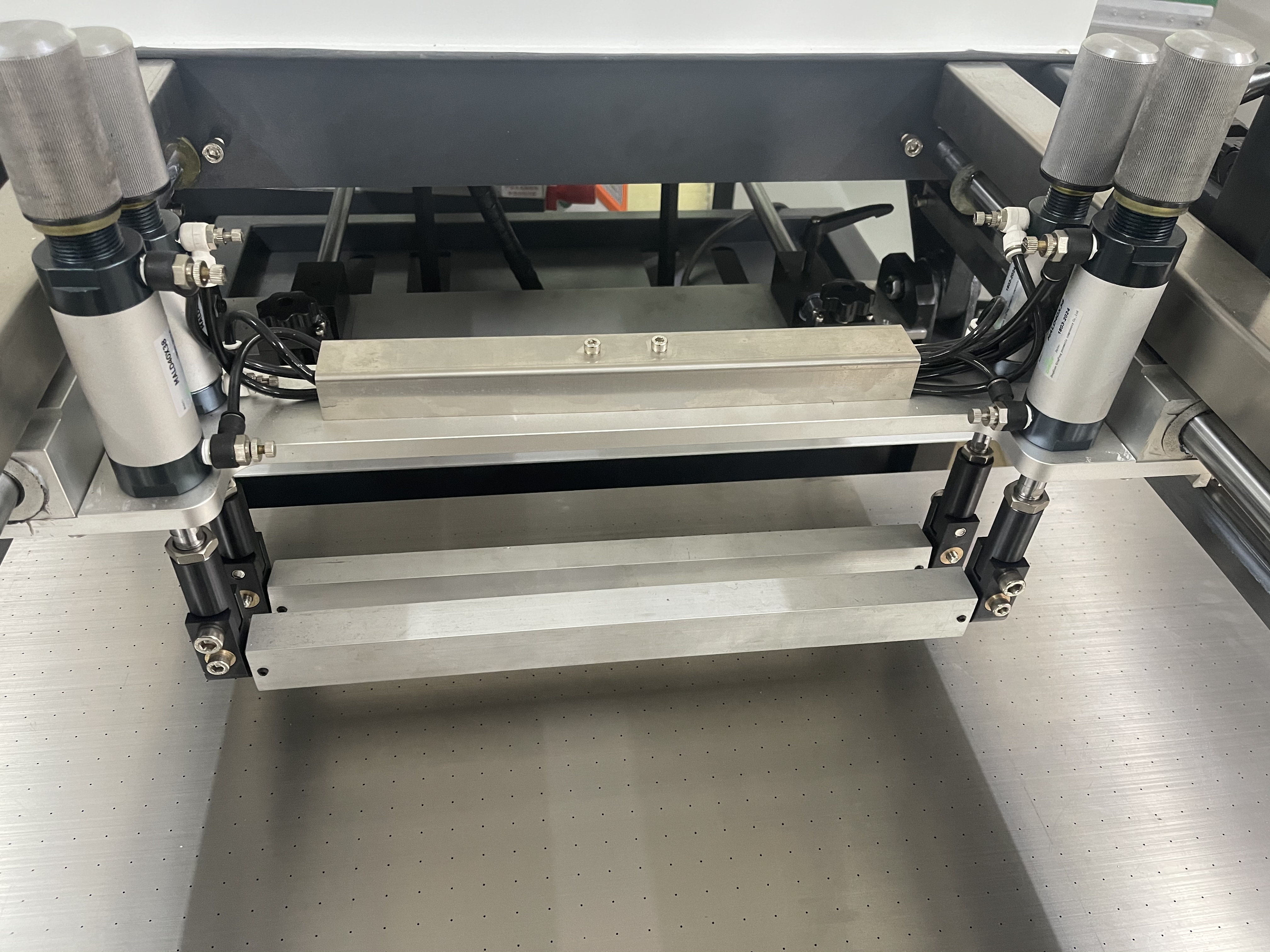 Vertical Screen Printing Machine With Belt- Product Applications