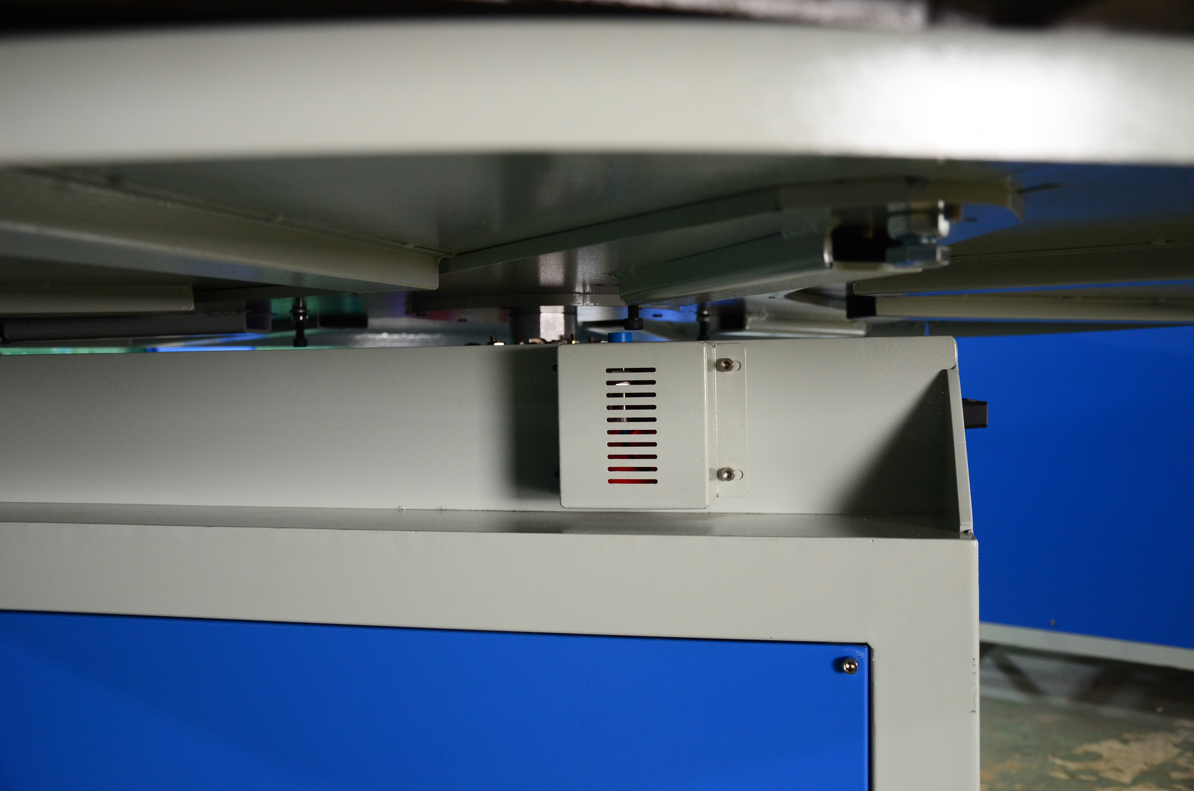 Fully Automatic Pneumatic Six-position Heat Transfer Painting Machine